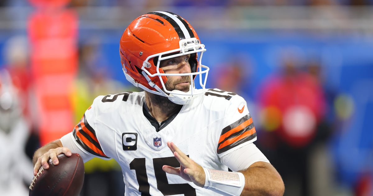 Browns make AFC North shocker, trade Joe Flacco to Bengals ahead of Steelers game